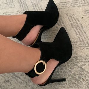 STEVE MADDEN PUMP HEELS 👠
